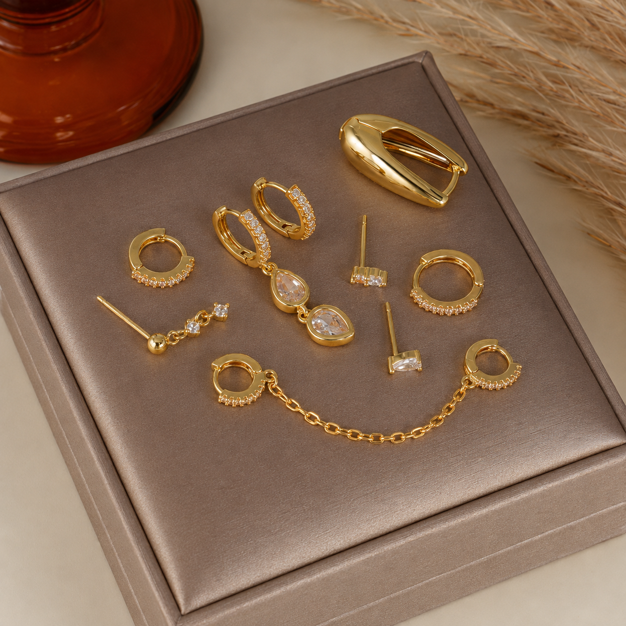 Retro Teardrop Chain Ear Stack – Gold-Tone Brass & Zircon 8-Piece Set