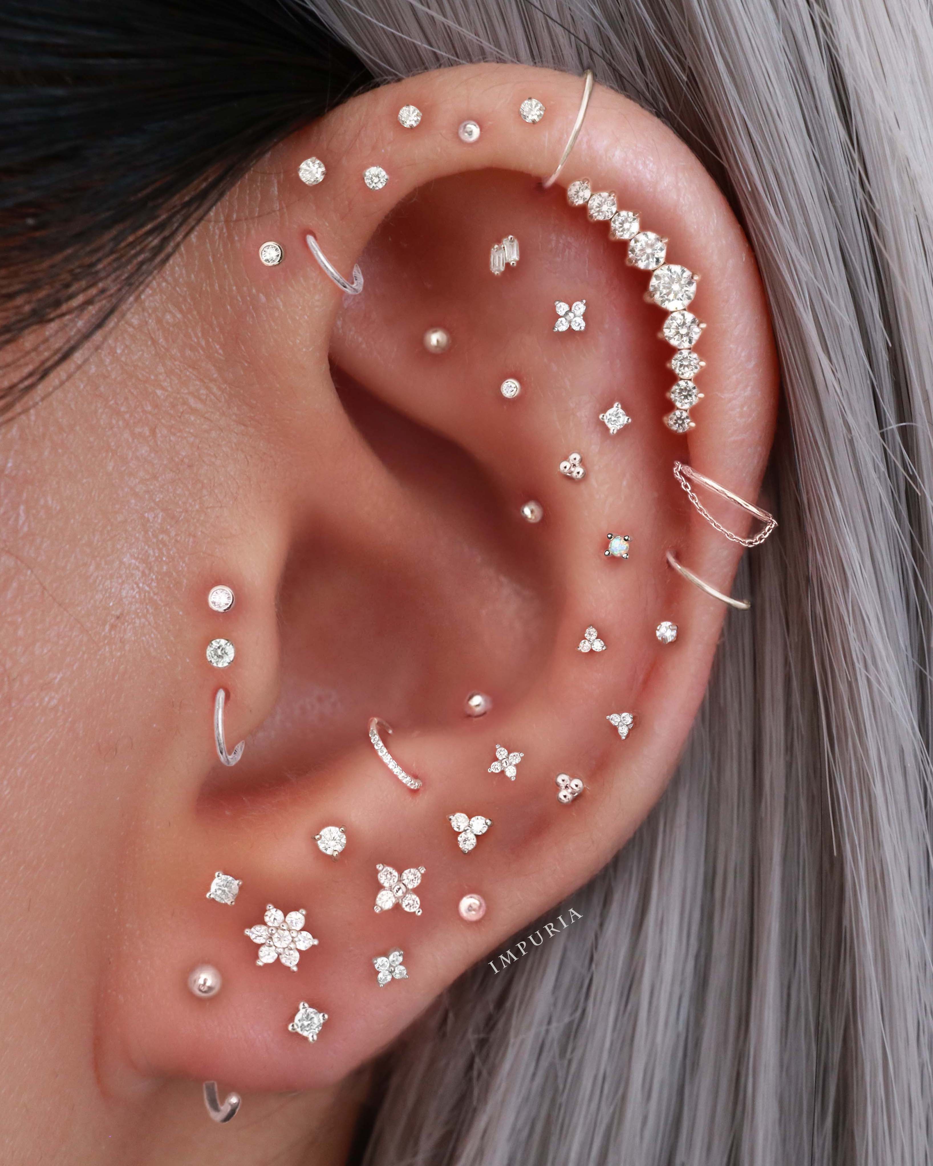 Stellar Single Chain Hoop Ring Clicker