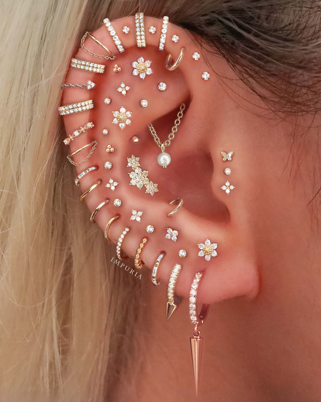 Stellar Single Chain Hoop Ring Clicker